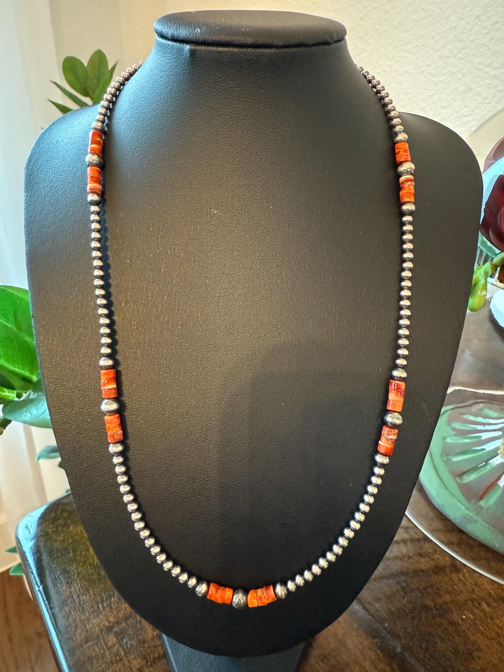 Spiny Oyster and Oxidized Sterling Silver Pearl Necklace, Western Style