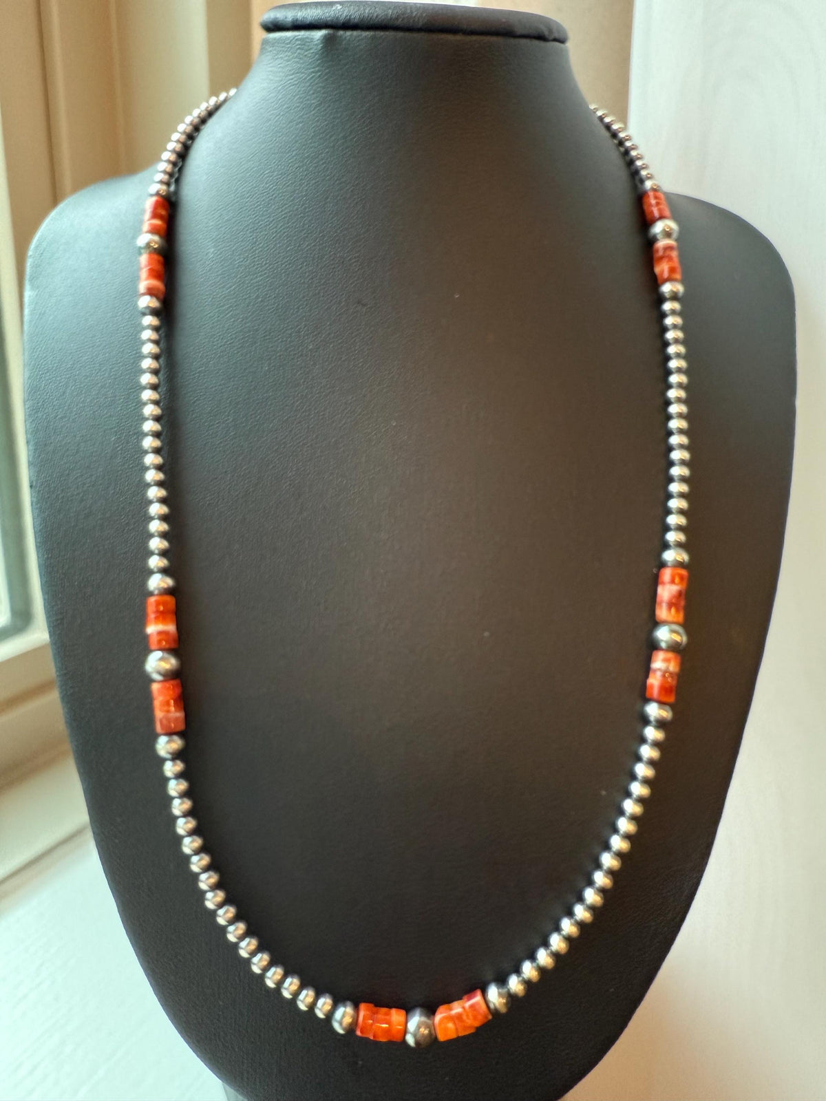 Spiny Oyster and Oxidized Sterling Silver Pearl Necklace, Western Style