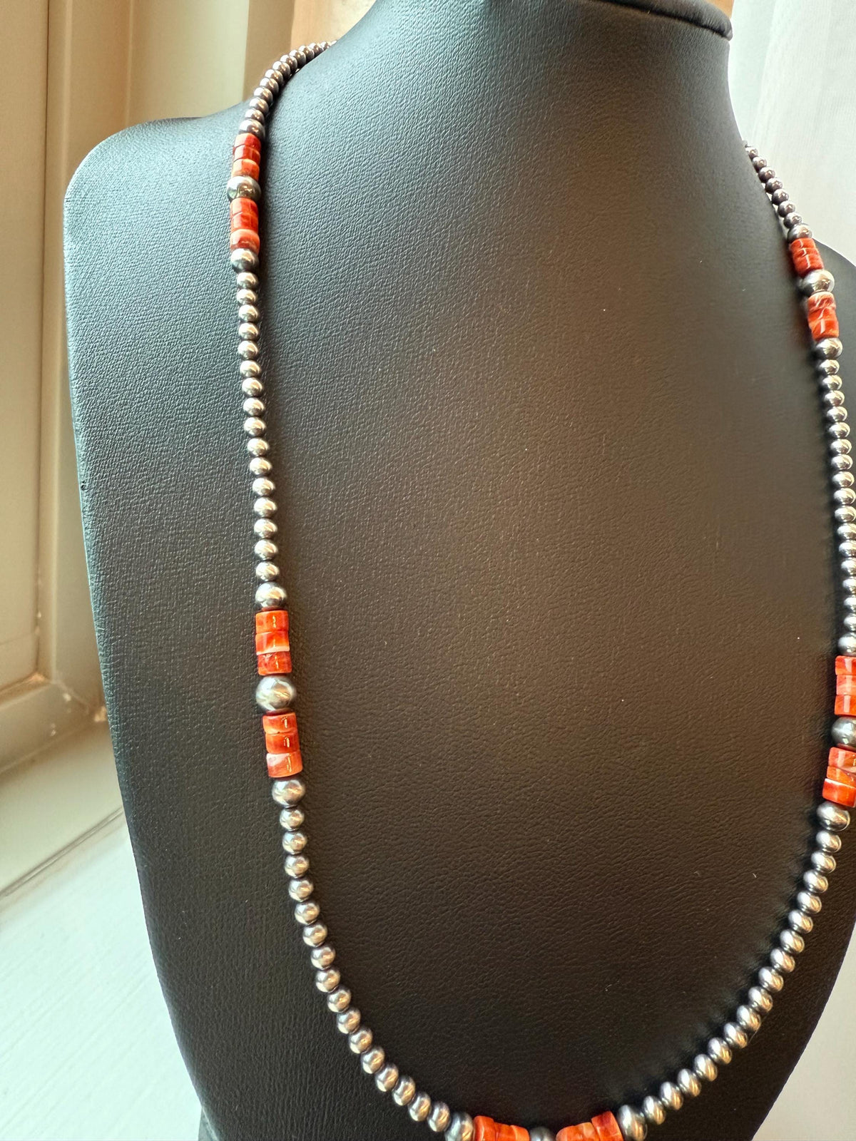 Spiny Oyster and Oxidized Sterling Silver Pearl Necklace, Western Style