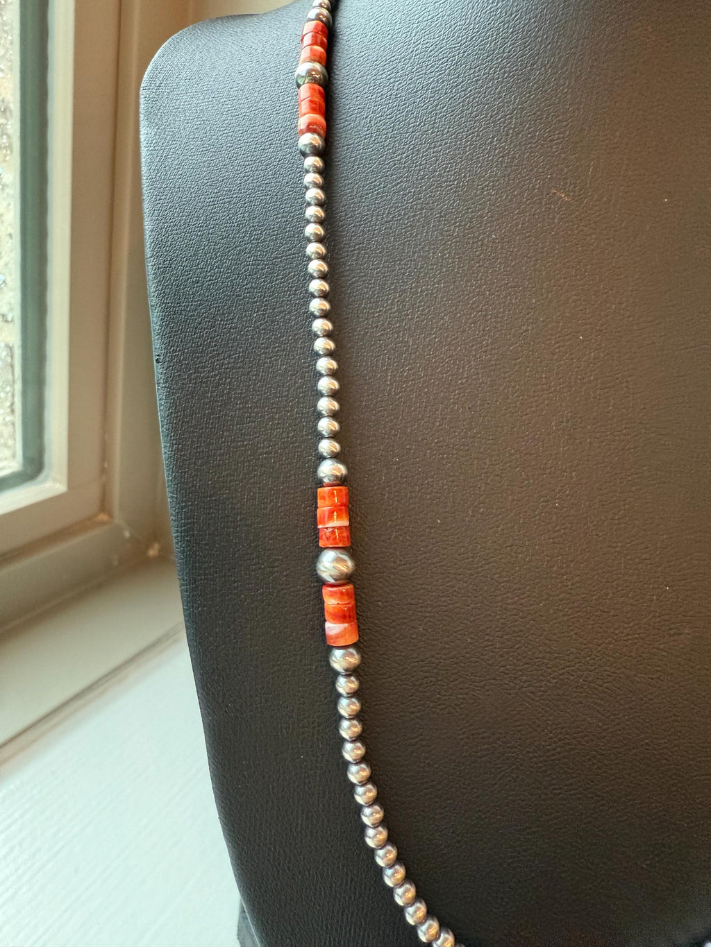 Spiny Oyster and Oxidized Sterling Silver Pearl Necklace, Western Style