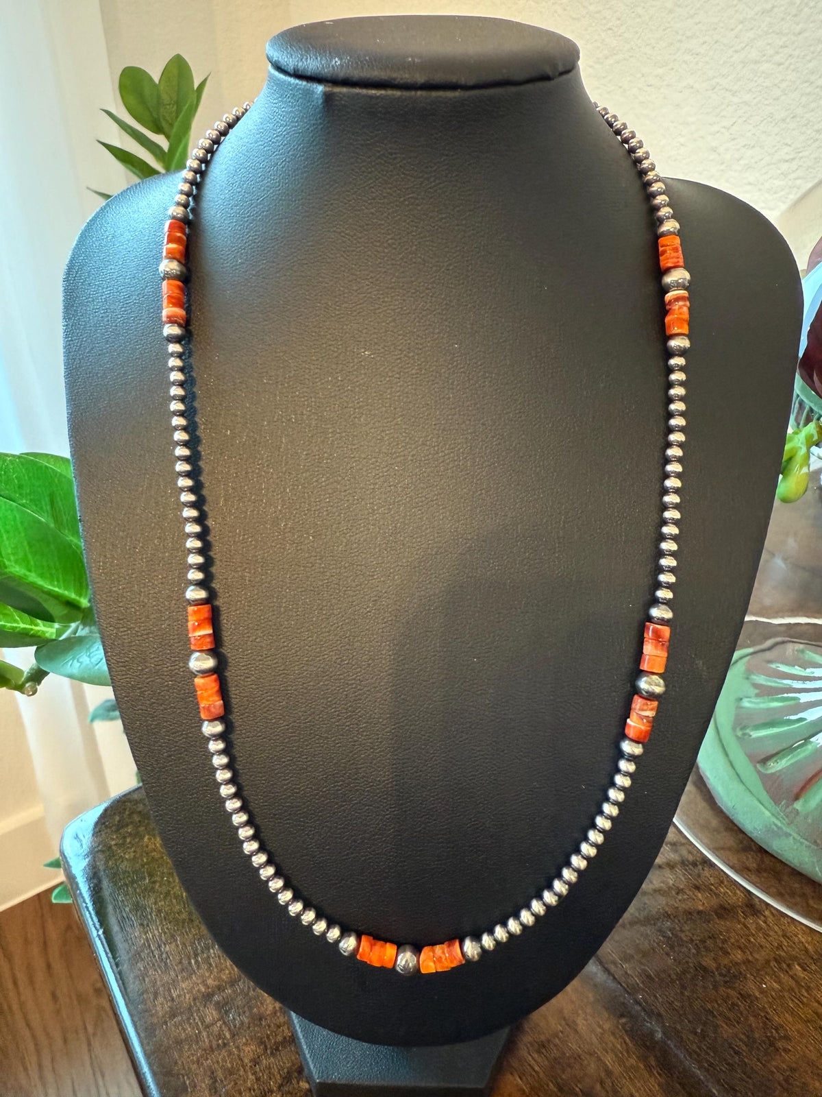 Spiny Oyster and Oxidized Sterling Silver Pearl Necklace, Western Style